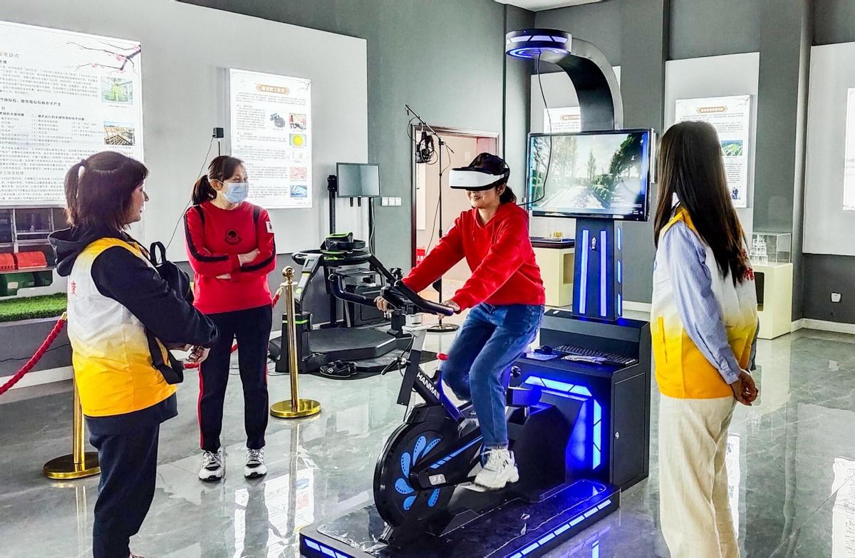 学*党**史、话科学、赏蔷薇，成都理工大学工程技术学院与你有“约”