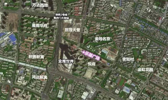 大量商家关门撤店！河西这家商场开业2年多，生意冷清！