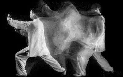 练好这几个动作成为高手,练好太极拳的100个细节