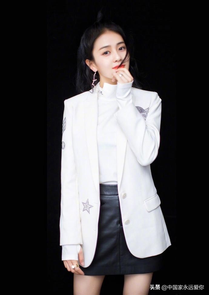 白鹿是如何从网红模特变成演员的,白鹿是怎么逆袭成明星的