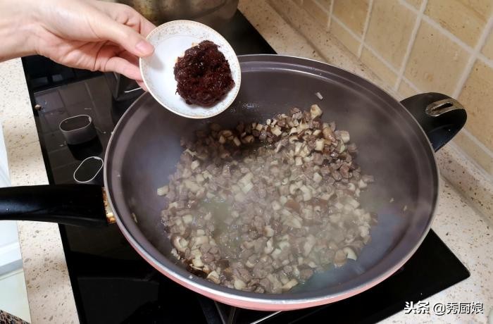 牛肉香菇酱不放生姜怎么做好吃,牛肉香菇酱怎么做好吃又简单