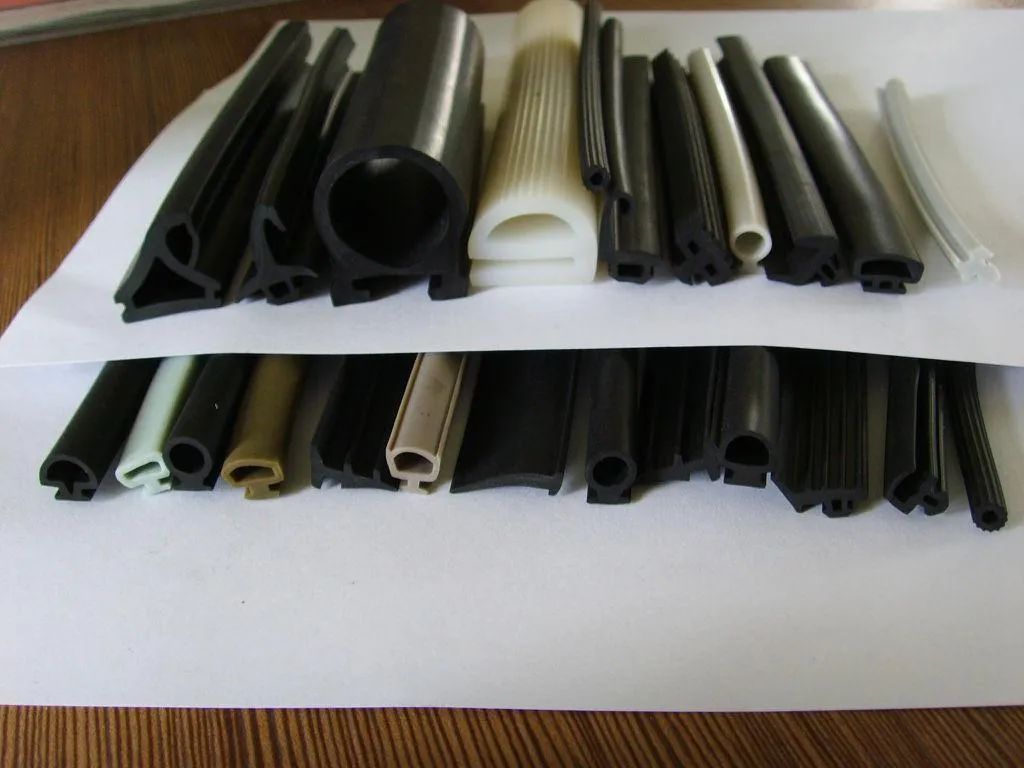 4年时间小伙轻松拿下百万奔驰,5万入手翼神怎么玩最有气质