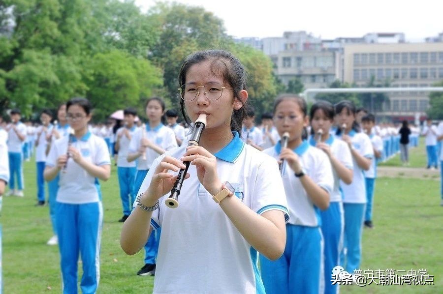 潮汕哪个学校校服最好看,潮汕校服排名前十
