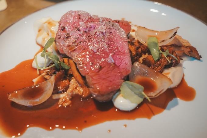 去哥德堡需要带当地钱吗,去卡塔尔必买