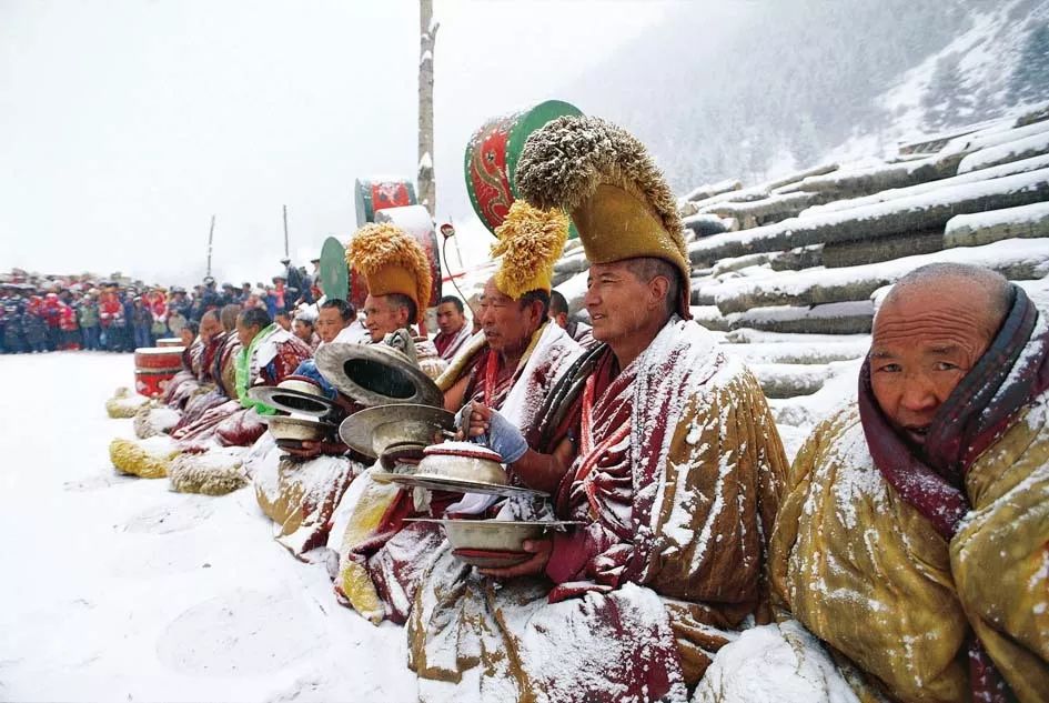 人神共舞庆元宵,人神共舞