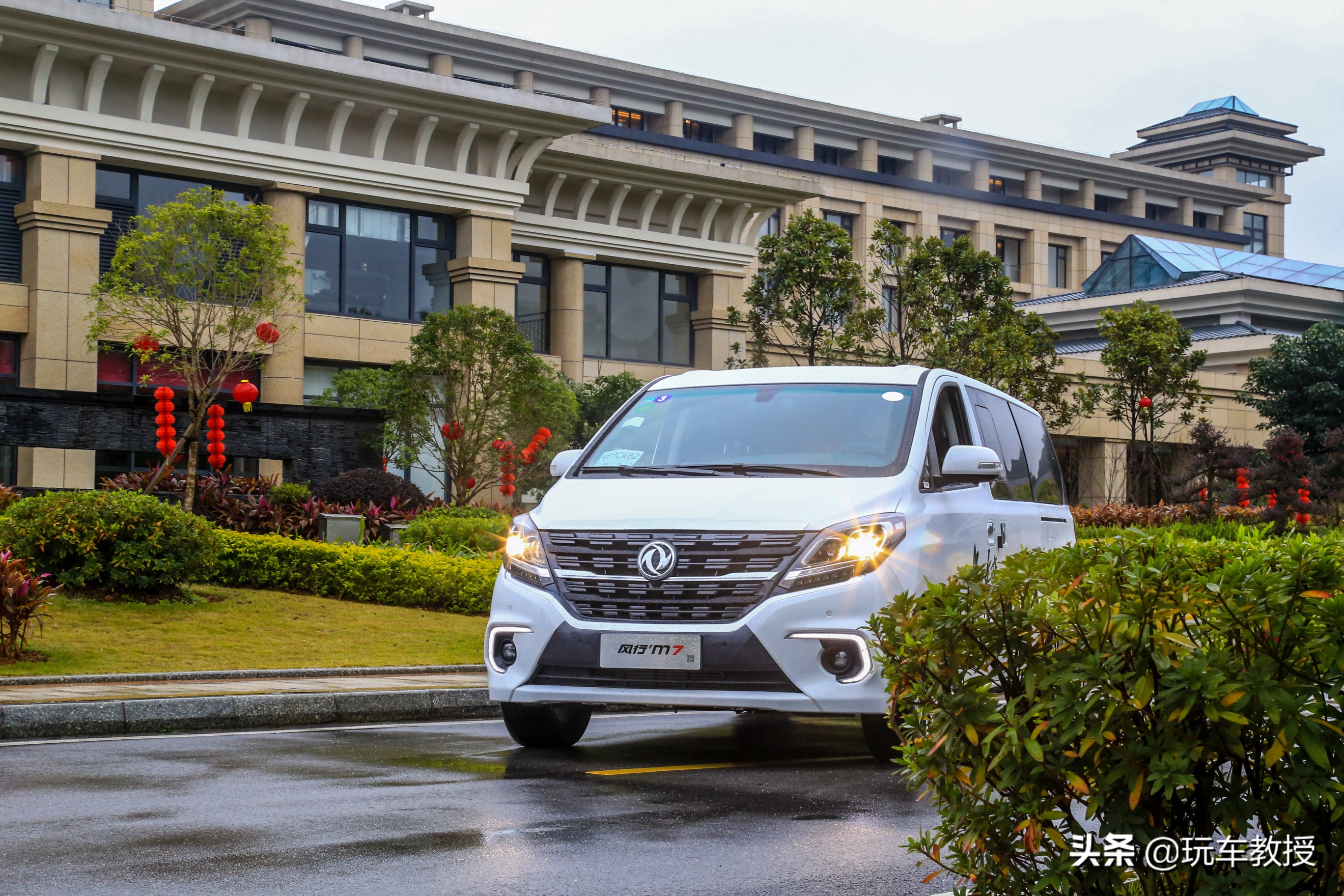 空间大十万左右车耐用,万元起这几款亲民小车轻松开回家