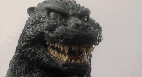 上映10天票房破10亿，哥斯拉比小栗旬更顶流