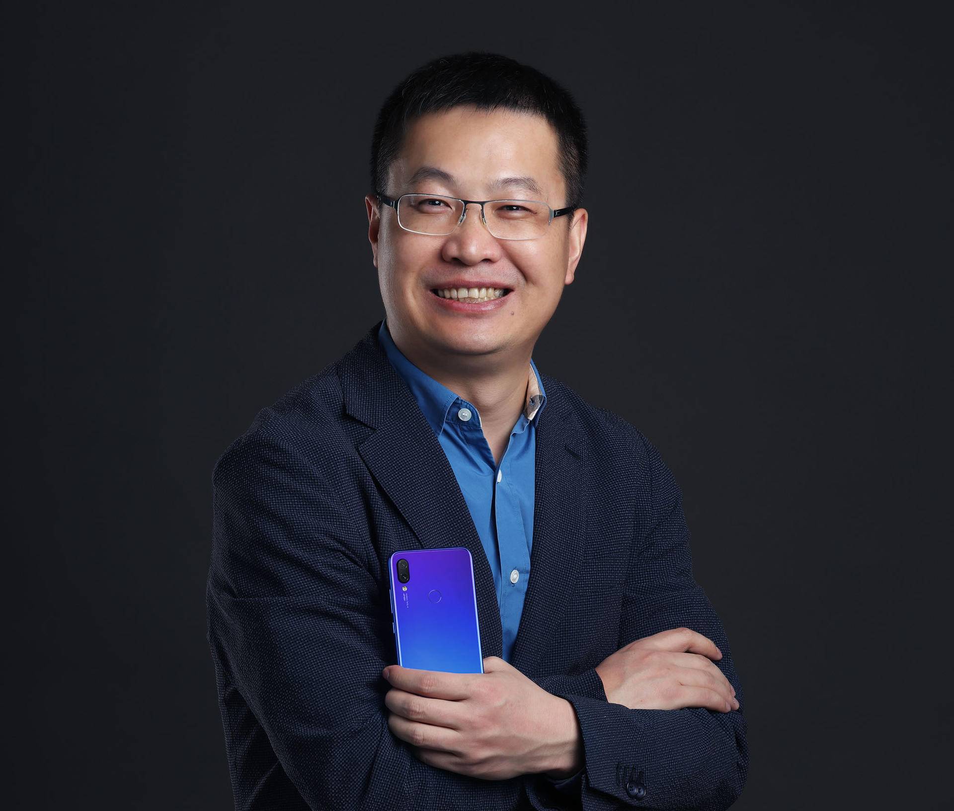 小米卢伟冰：荣耀产品不行，红米要在中国市场反超！