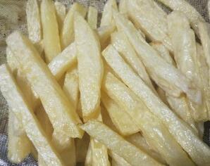 炸薯条只需这两点薯条酥脆可口,薯条该怎么炸的又酥又脆