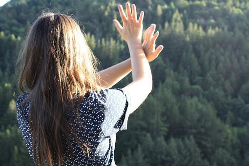 微信伤感网名女生心碎霸气,伤感头像女生心碎流泪