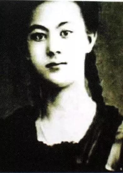 17岁女孩上山劝日本投降,17岁的中国姑娘上山劝降