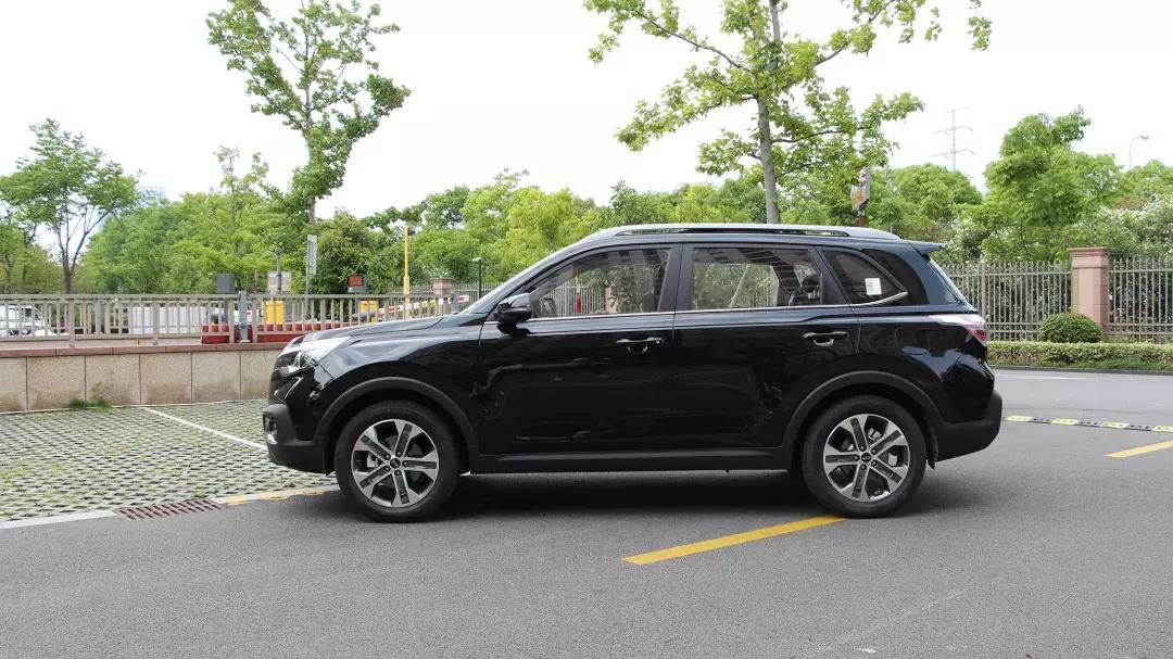 起亚智跑2.4测评,试驾智跑2.0高配