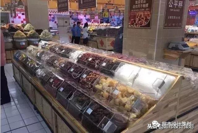 超市食品陈列摆放效果图,超市休闲食品创意陈列图片