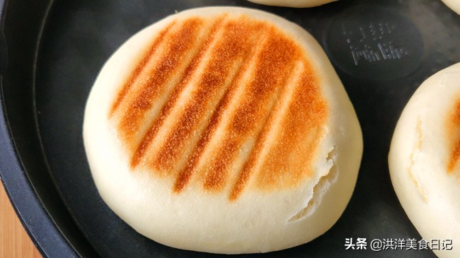 大家可以自己在家做酸奶饼,发酵酸奶饼做法