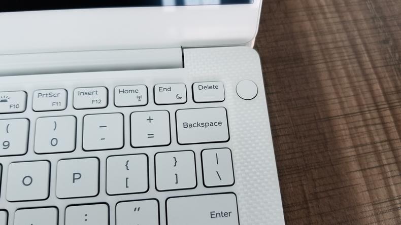 戴尔xps13超级本速度评测,更纤薄更便携新款戴尔xps13图赏