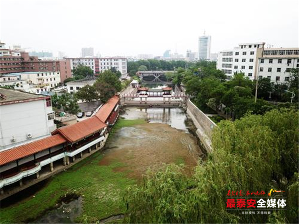 泰城水生态环境治理,泰城夜景照片