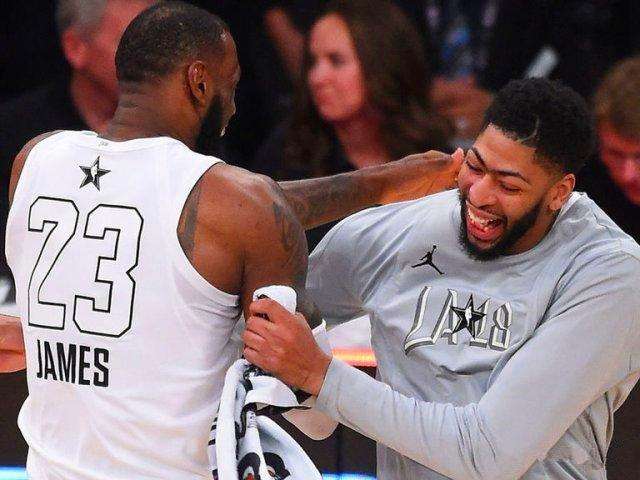 魔术师谈论今年湖人阵容,魔术师下赛季湖人阵容