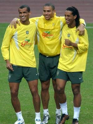 足坛十大组合排行,足坛各个俱乐部最佳球员