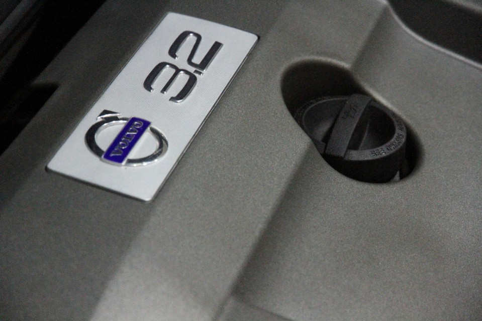 沃尔沃s80l翻新整备上海,沃尔沃s80l老车翻新福鼎