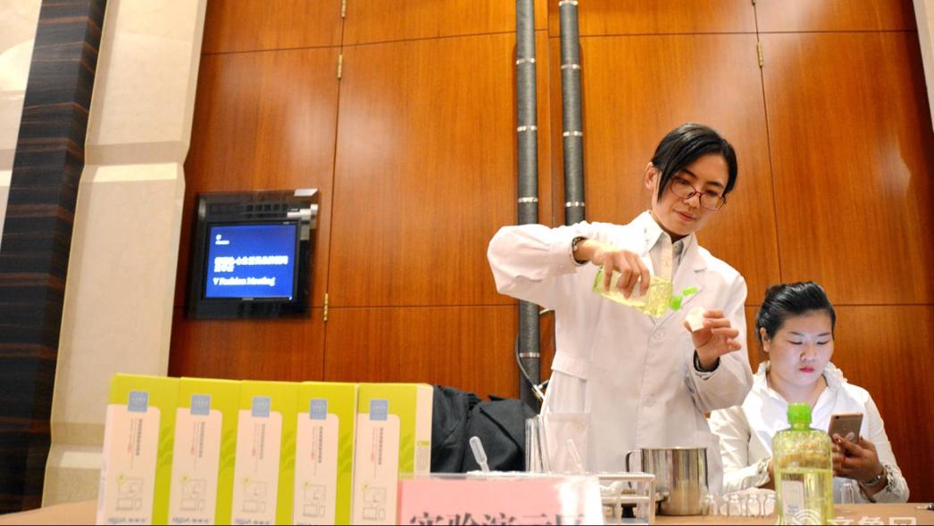 鍚戝寳logo璁捐,鍚戝寳鍝佺墝璁捐