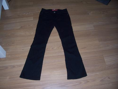 新衣服褪色怎么洗才不掉色,新衣服第一次怎么洗不褪色