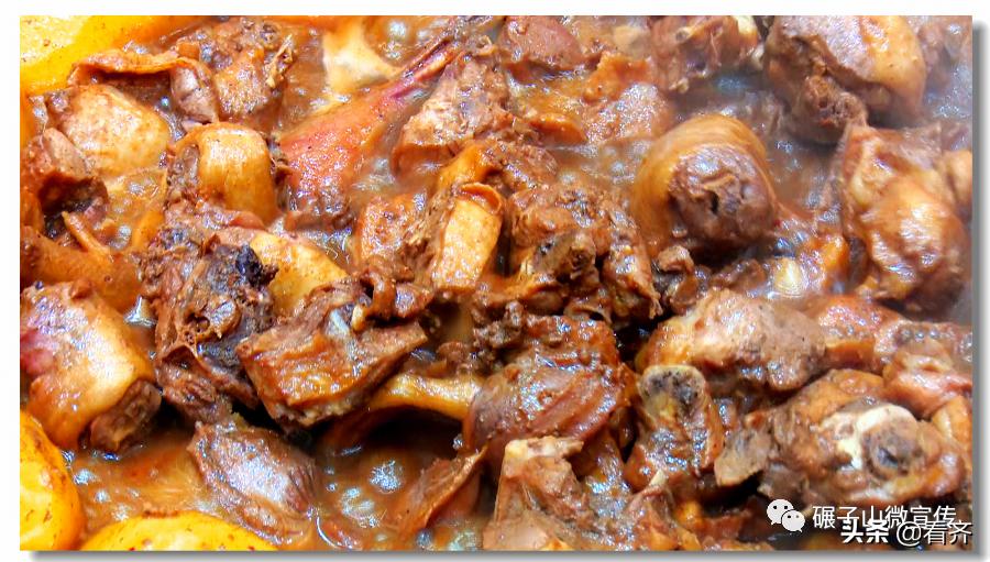 齐齐哈尔碾子山地锅炖,碾子山巧媳妇地锅炖