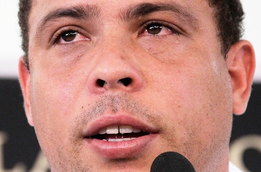 96年低谷足球之夜ac米兰,2014年世界杯惨案罗纳尔多