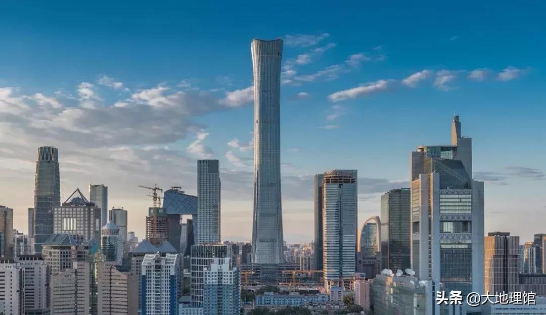 “妈妈,为啥北京高楼没有深圳多?”