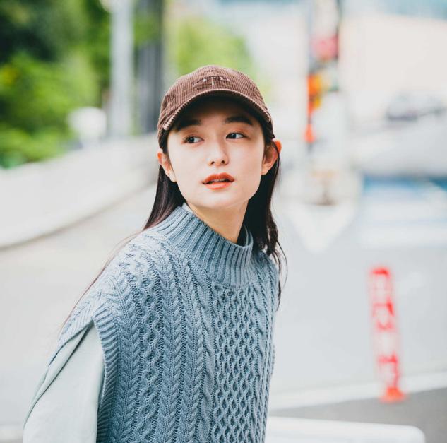 方脸戴什么帽子拉长脸型,什么帽子修饰方脸最好看