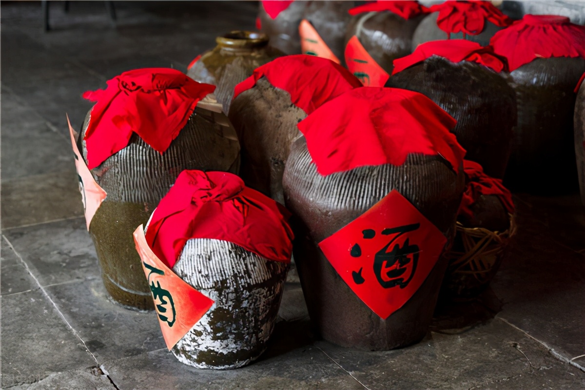 领品勇Y6酱香酒：漏气陈年酱酒还能喝吗？