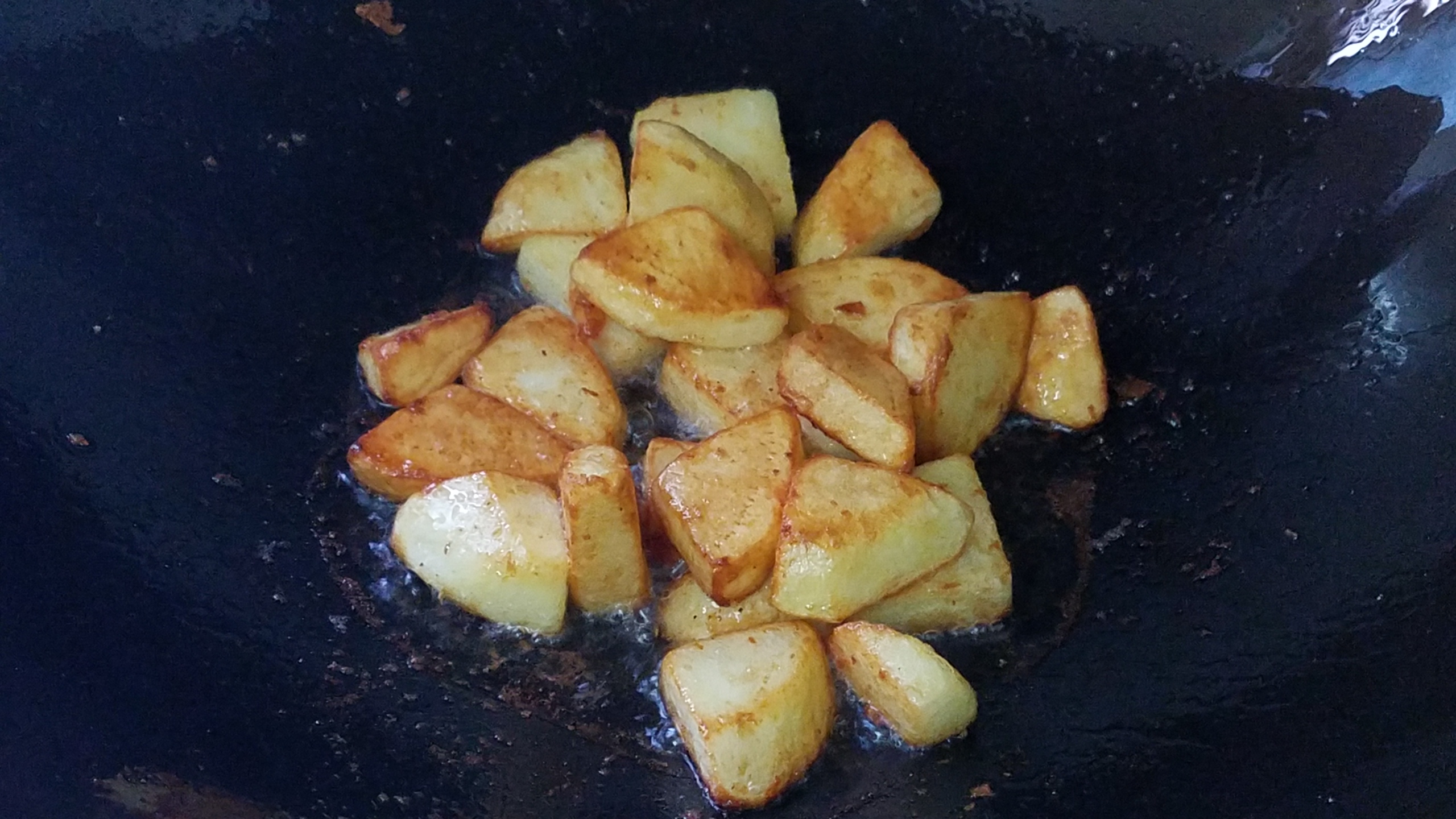 鸡腿炒洋葱的做法简单又好吃,鸡腿洋葱土豆的做法大全家常