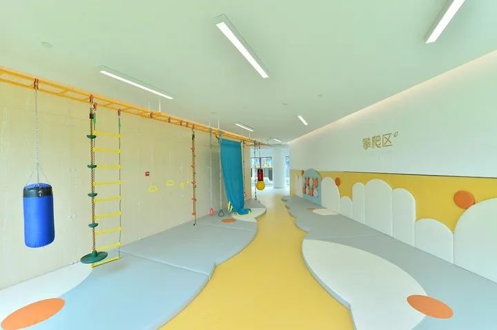 团妈探园丨开校一年即满园，城南这所创新幼儿园凭什么这么火？