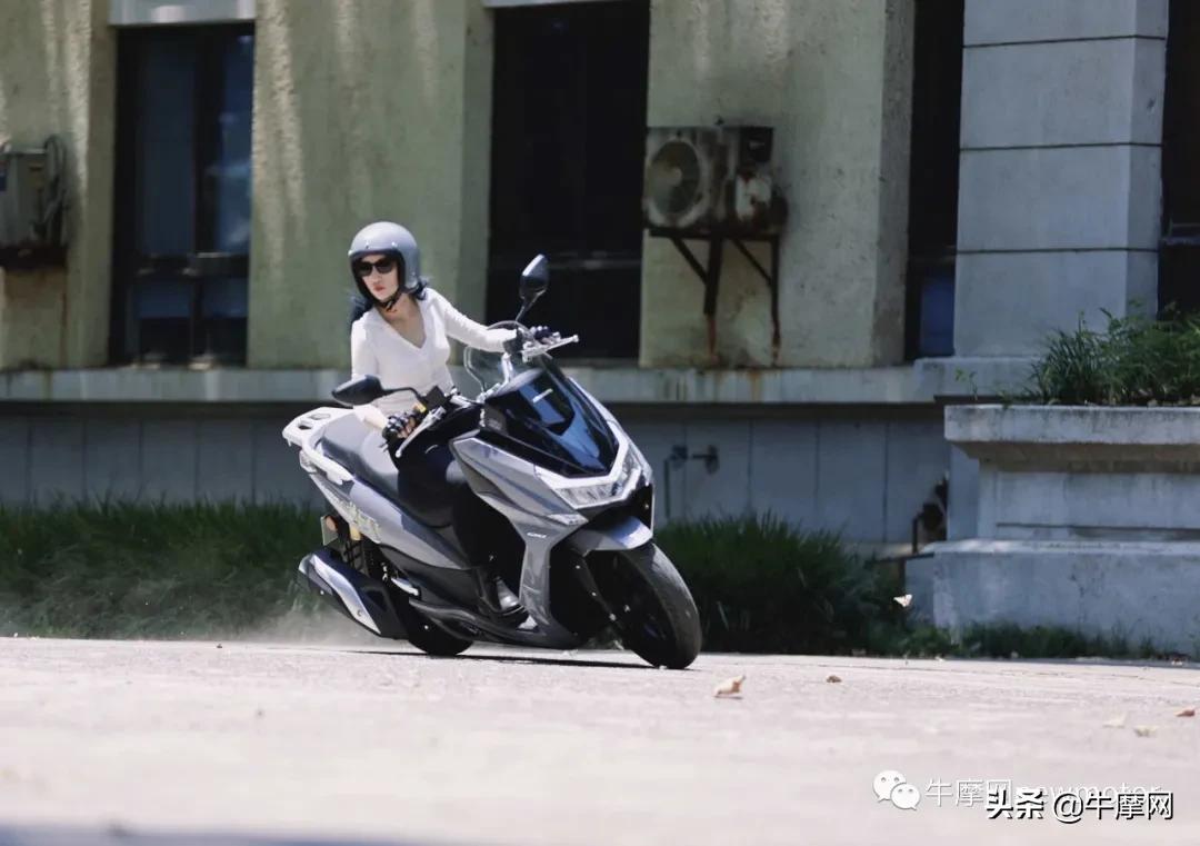 国内首款混合动力踏板｜14990/18990元，大阳发布2.0版本V锐150