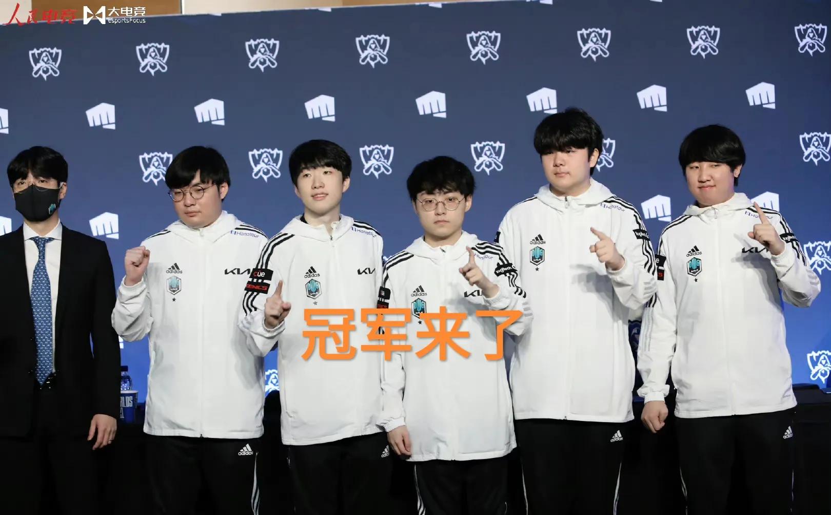 盲僧r闪翻车视频,盲僧r闪开团完整视频