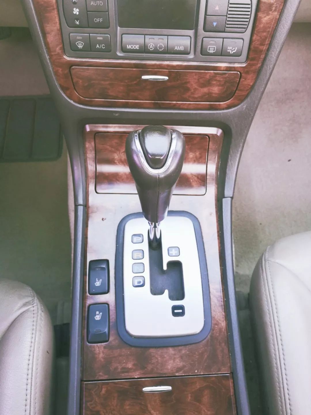 这辆韩系小众豪车抵北京半套房，现在才值2万多？为啥不离不弃？