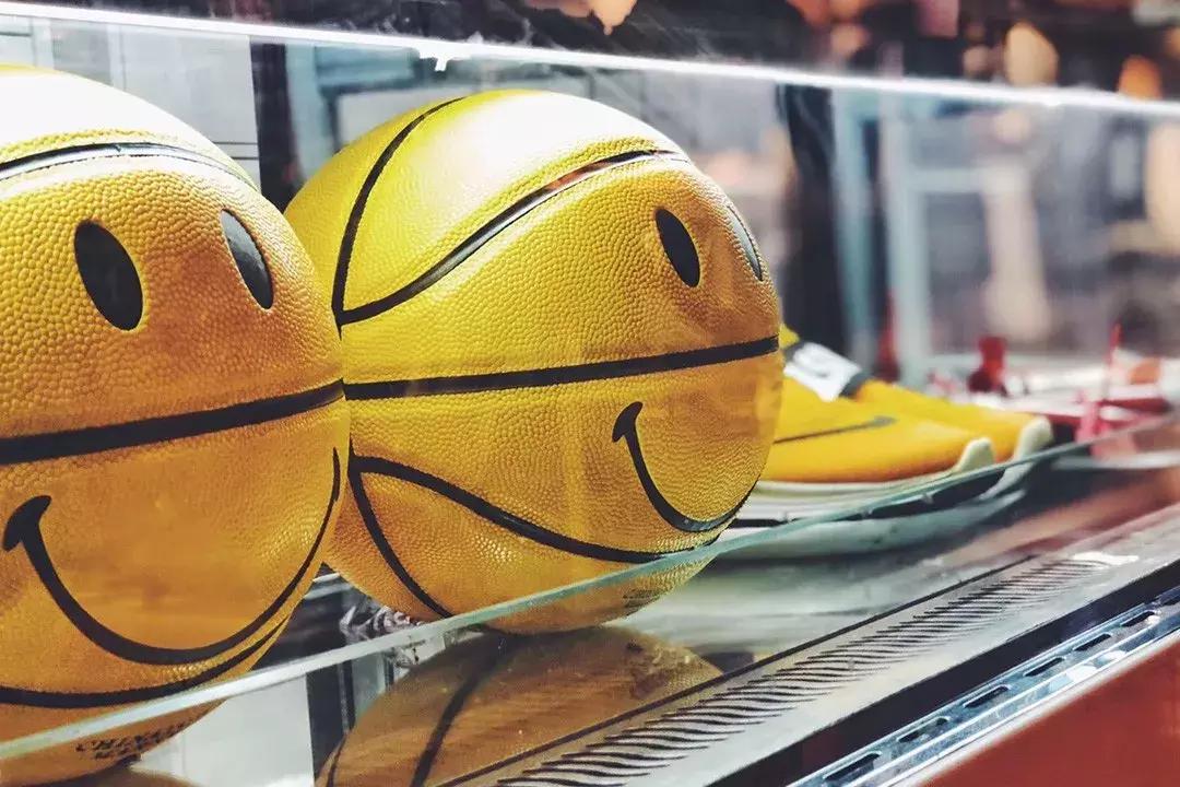 西安球鞋修复哪家店靠谱,球鞋洗护店铺推荐西安