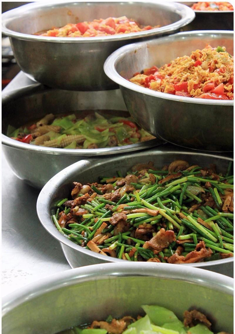 吃在“远航大酒楼”,绵阳学生的最高伙食标准