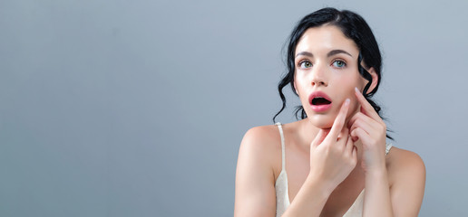 用了冻干粉会不会继续爆痘,揭秘冻干粉太可怕了千万不要再用