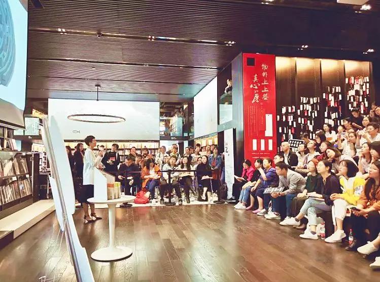 如何轻轻松松玩转武汉,汉阳人信汇商业步行街