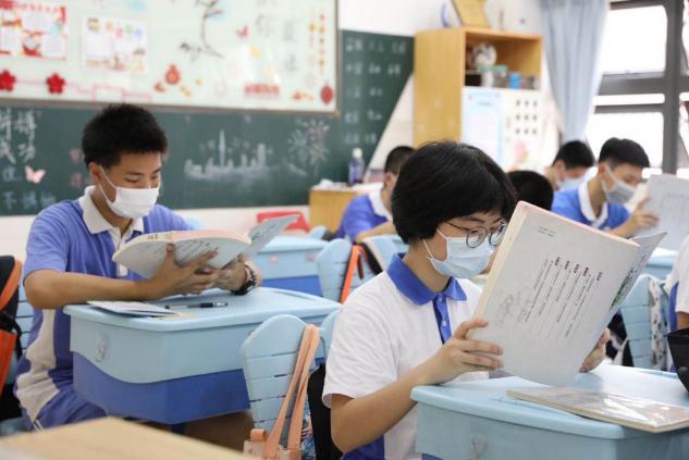 扎堆叫“zixuan”的时代已过去，新起名方式接踵而来，老师很无奈