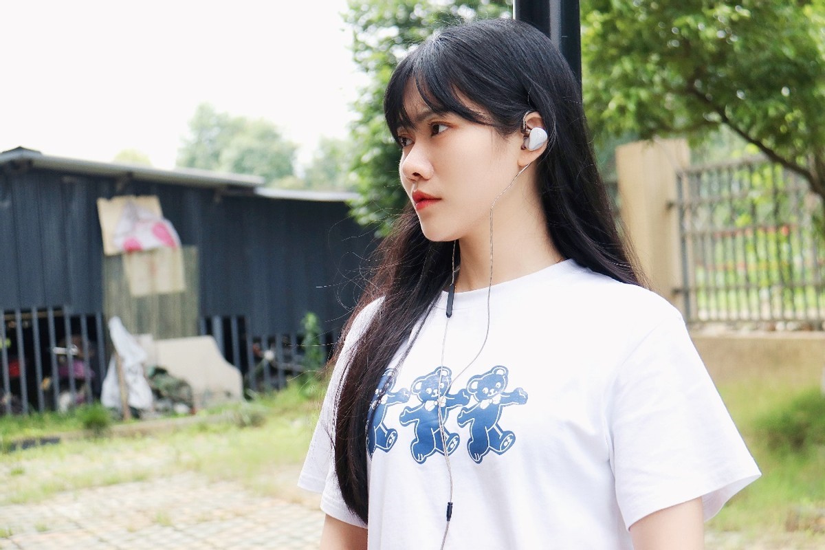 有线耳机会被取缔，MYRYAD首款表态，百元级HiFi耳机深度体验