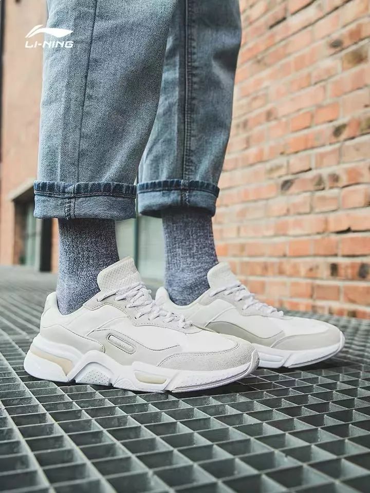 老爹鞋冬日时尚搭配图欣赏,一双老爹鞋穿四季