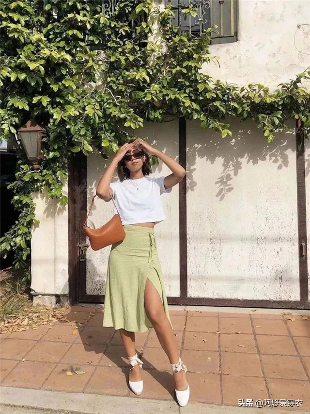 身高不够,搭配来凑!学会这些显高穿搭,小个女生也能穿出大长腿