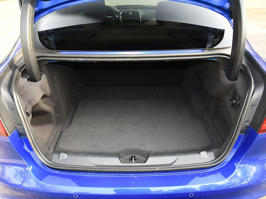 捷豹的小豹子多少钱,捷豹xel小豹子立标带灯