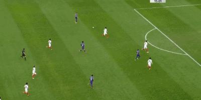 脱胎换骨？大胜长春亚泰击碎外界质疑！苏亚雷斯梅开二度终于找回自己球靴