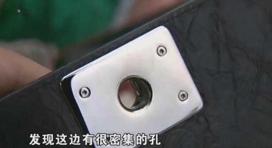 花27000买的二手香奈儿包包，拿到手后却傻了眼，店家：不能退