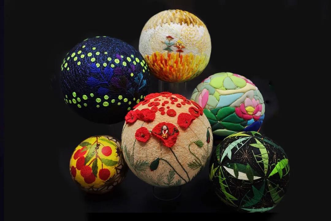 惊艳！“球上刺绣”你见过吗？她在球上绣出二十四节气，无数粉丝为之打call