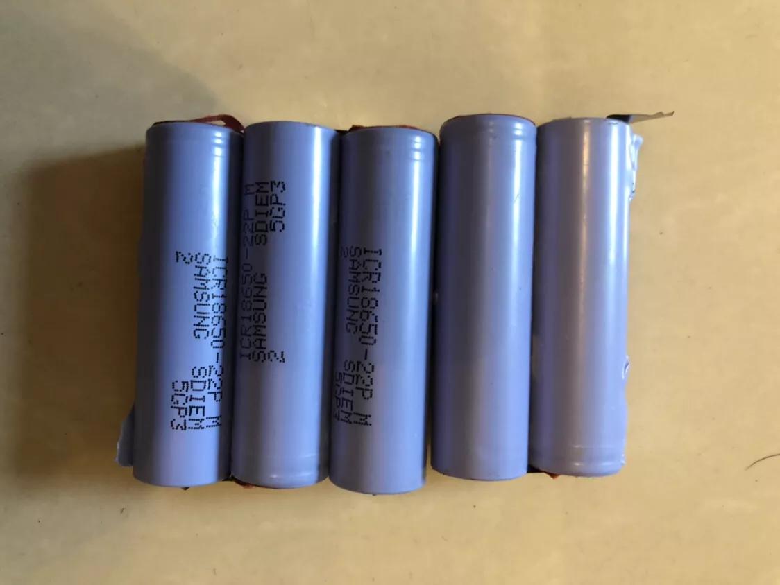 怎样更换吸尘器电池,莱克吸尘器怎么更换电池