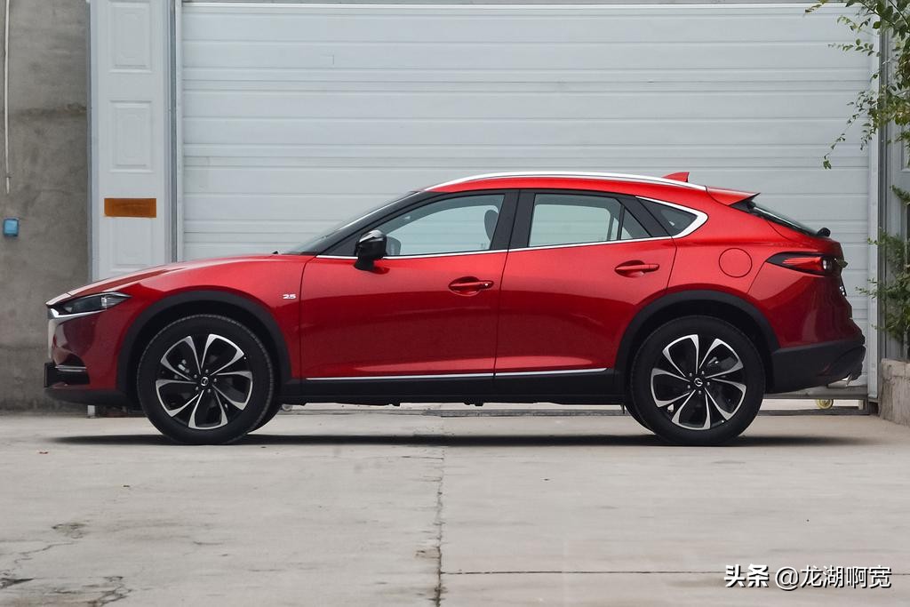 东瀛宝马！最美魂动红马自达CX4是最值得购买的平民买菜车吗