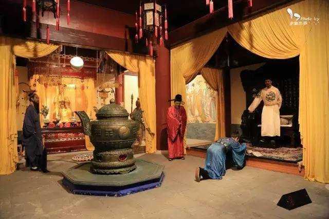 为什么16个宫女杀嘉靖皇帝,16个宫女为什么杀嘉靖皇帝